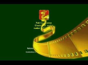 綠色國家廣播電影電視總局電影開幕PPT模板