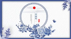 Zarif mavi ve beyaz porselen klasik Çin tarzı PPT şablonu