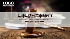 Modello PPT di equo giudizio del tribunale con sfondo di martelletto