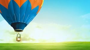 5 gambar latar belakang PPT dari balon udara panas yang dinamis di langit