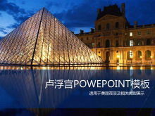 Hermosa vista nocturna del Louvre Plantillas de Presentaciones PowerPoint
