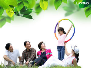 Grüne koreanische Familie PPT-Vorlage herunterladen